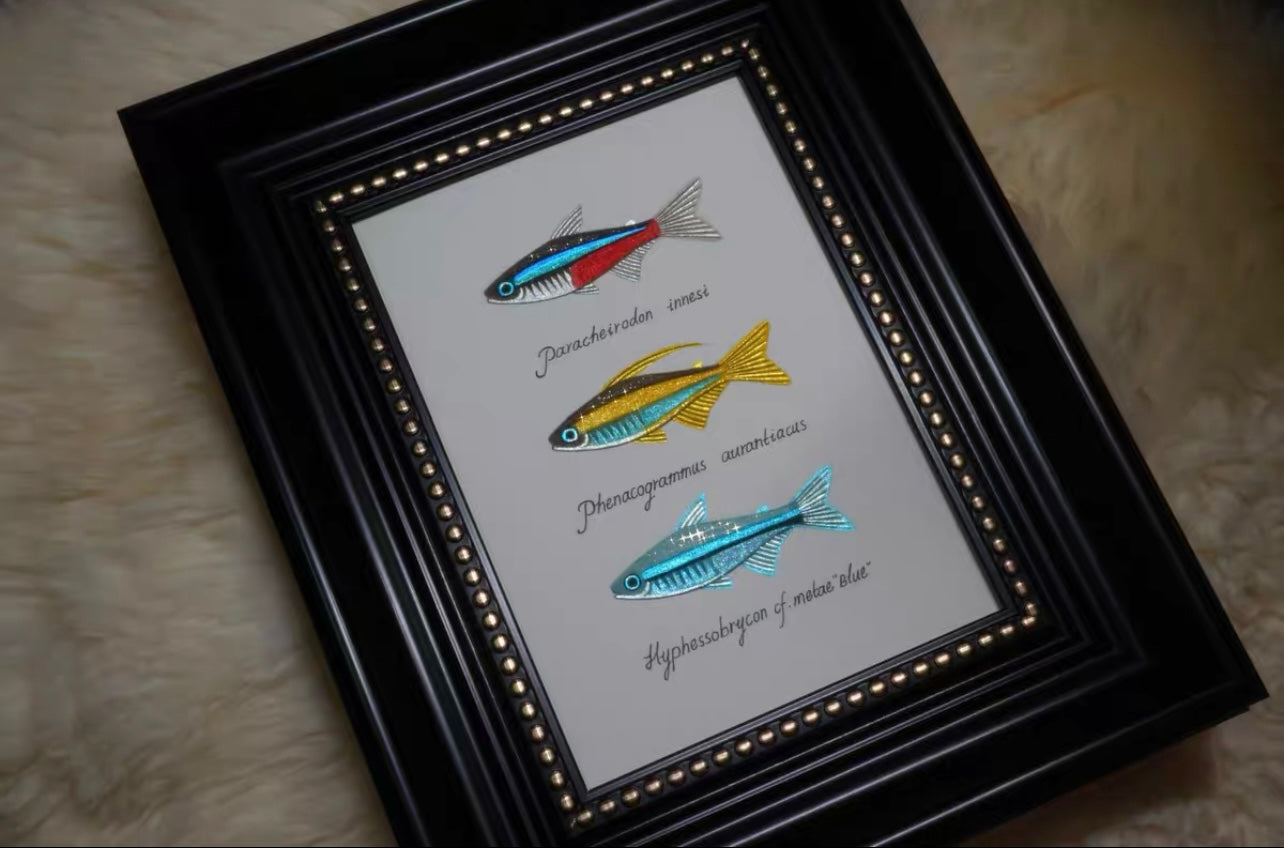 Handcrafted 3D Fish Art Frame – Metallic Embroidery Wall Decor for Home & Studi